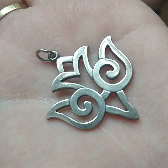 Jewelry - Bird or dove pendant charm sterling silver 925